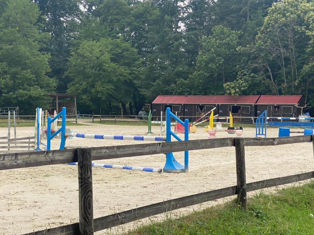 Maison Dans Parc Prive, Sports Et Loisirs Proche Golf Du Coudray Montceaux Le Coudray-Montceaux Luaran gambar